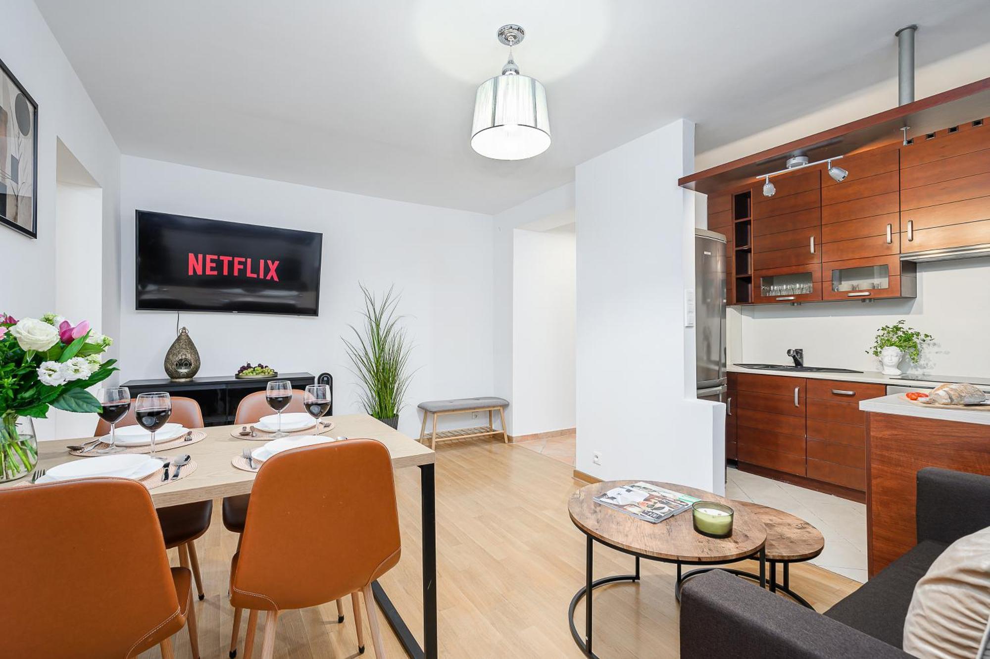 Lumina Apartment Opposite The Palace Of Culture And Science Варшава Екстериор снимка