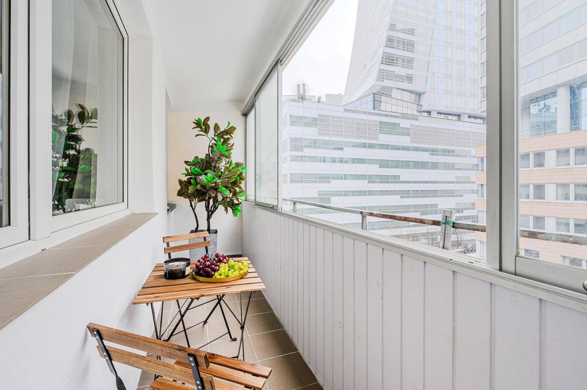 Lumina Apartment Opposite The Palace Of Culture And Science Варшава Екстериор снимка